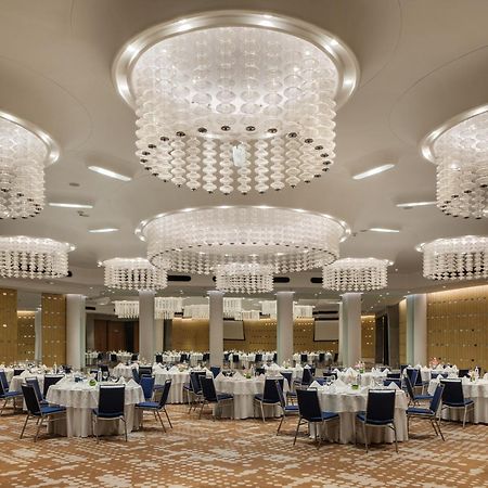 Avasa Hotel Hyderabad Bagian luar foto