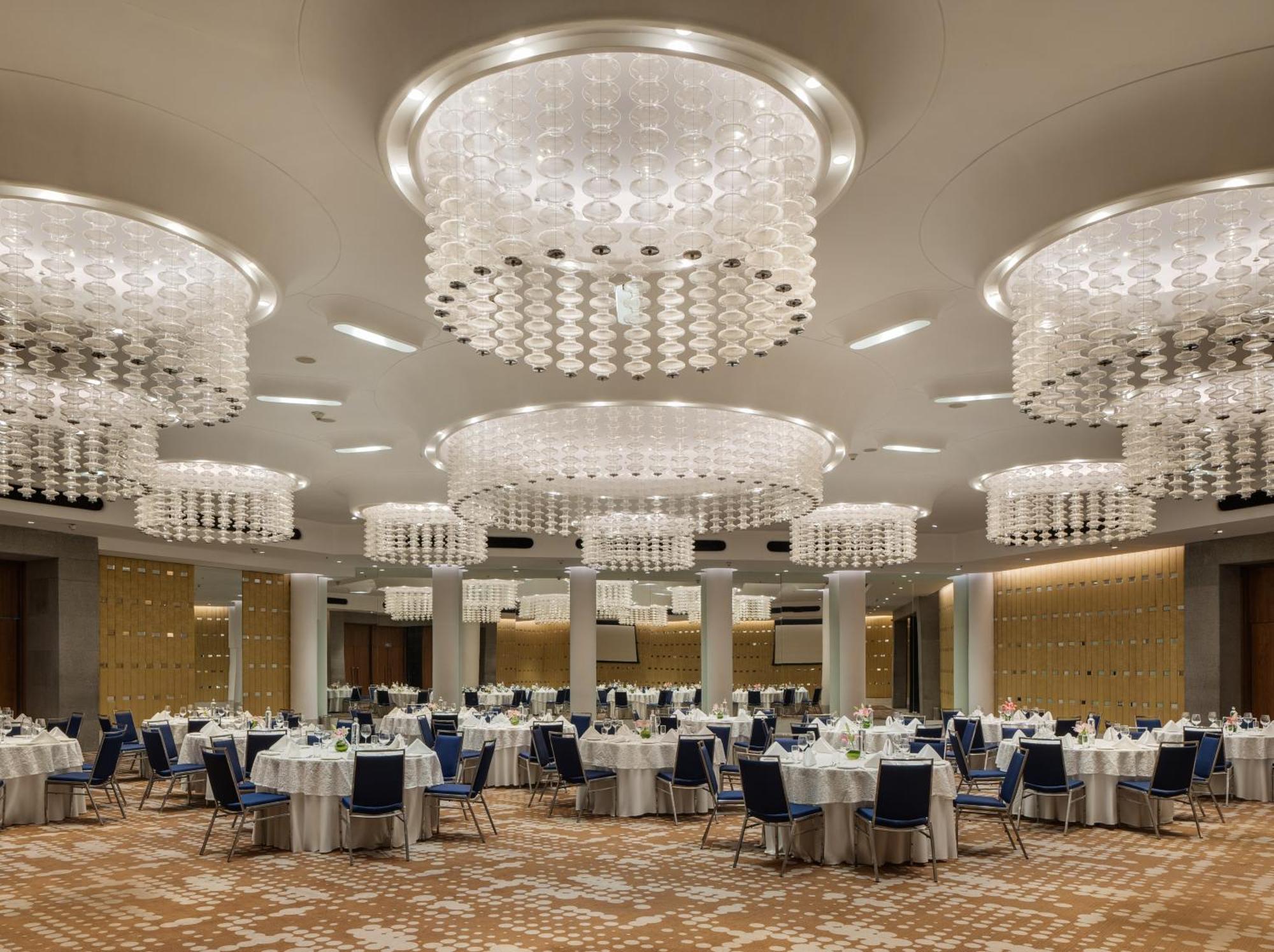 Avasa Hotel Hyderabad Bagian luar foto