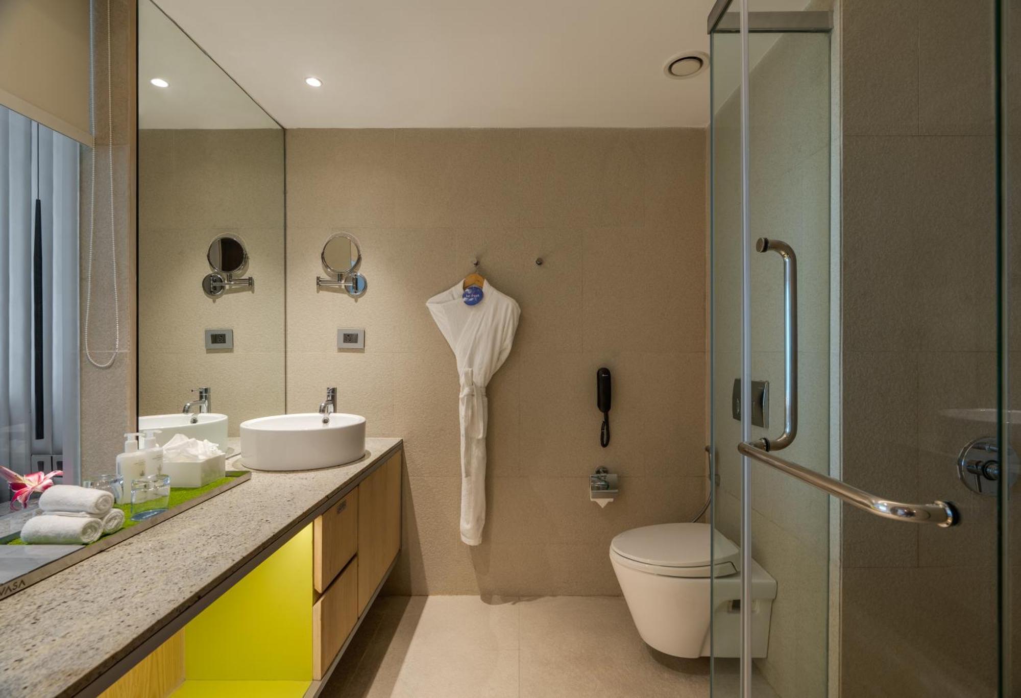 Avasa Hotel Hyderabad Bagian luar foto
