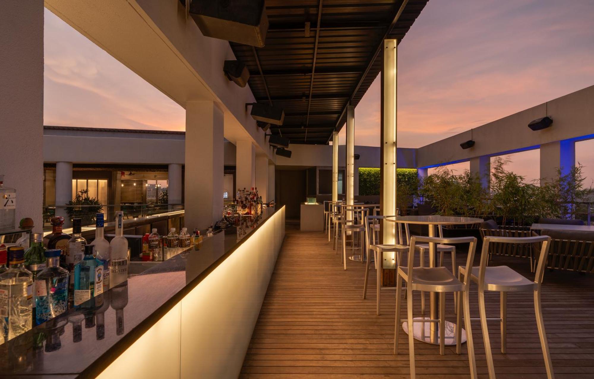 Avasa Hotel Hyderabad Bagian luar foto